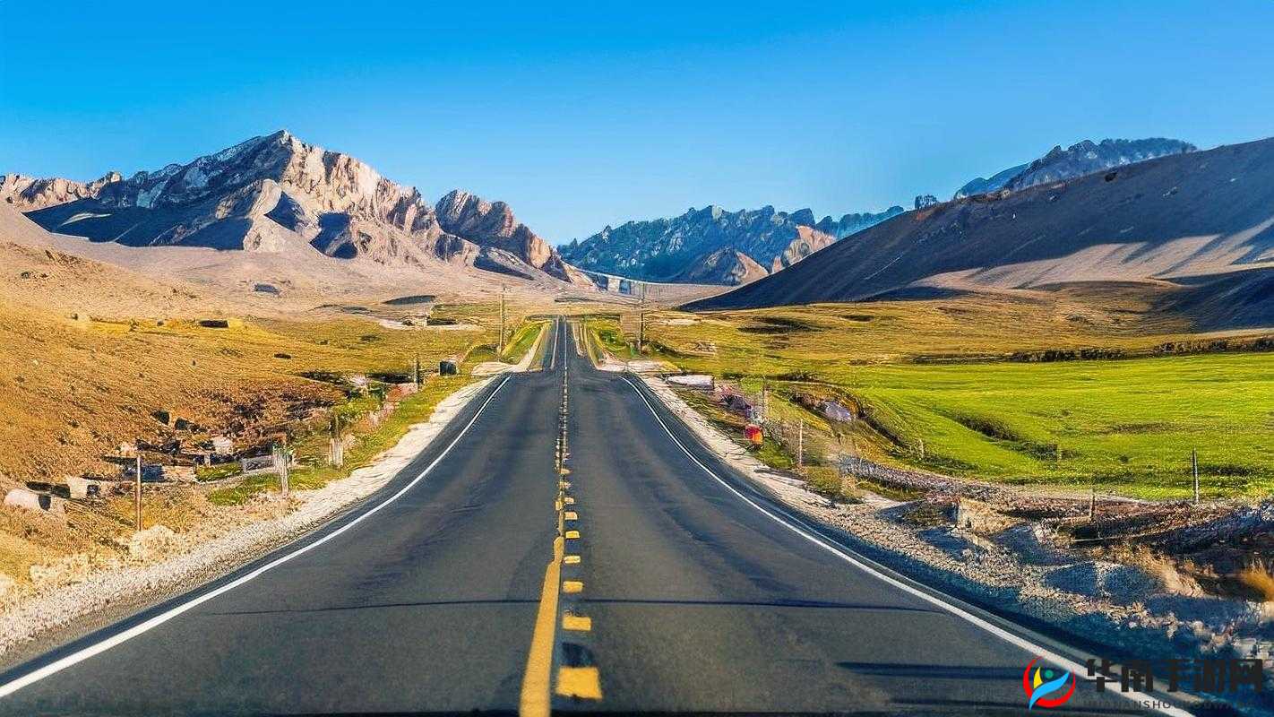 老于和淑荣把船划到河中央:一段充满未知的奇妙旅程