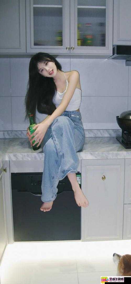 鲛绡帐内那充满激情的一撞一冲场景揭秘