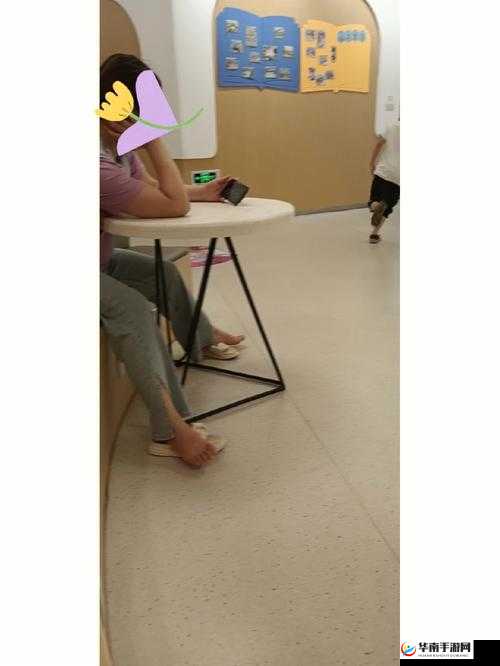 女生坐男生腿上男生抖腿什么意思：探究背后隐藏的心理暗示