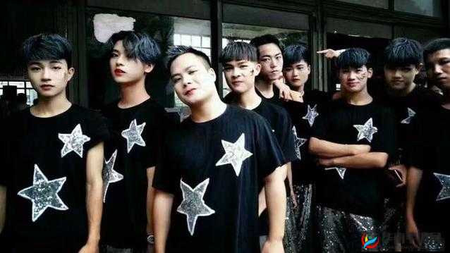 TROUBLEMAKER 两个男生的奇妙音乐之旅