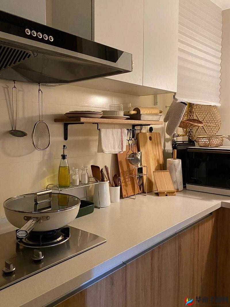 厨房一次又一次的索要刷碗总要重新回归了这是生活的无奈啊