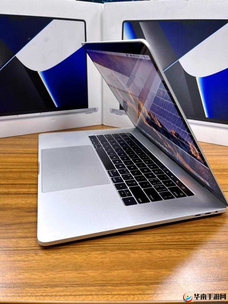 18 岁的 MacBook Pro 高清功能历经岁月仍值得拥有
