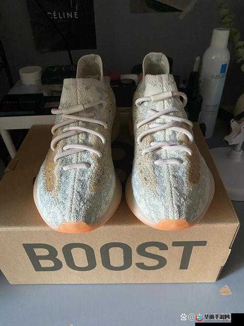 Yeezy-380 蜜桃粉和白色:时尚与温柔的完美融合