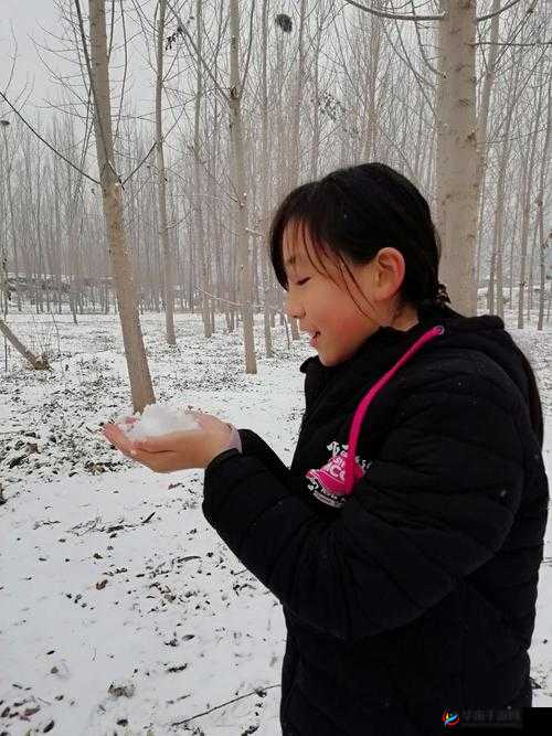 胸前那柔软掌心温热带来的别样触动与温暖