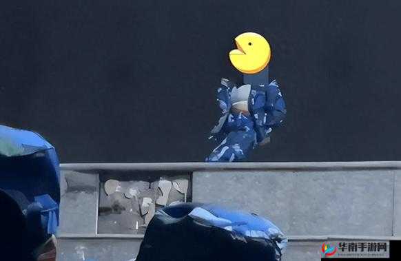 军训大白兔蹦出来了：这神奇的画面引发众人惊叹