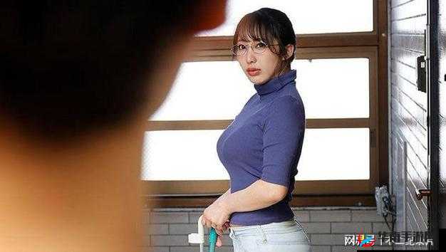 亚洲精品无码久久久爆乳北岛玲：极致诱惑的魅力演绎