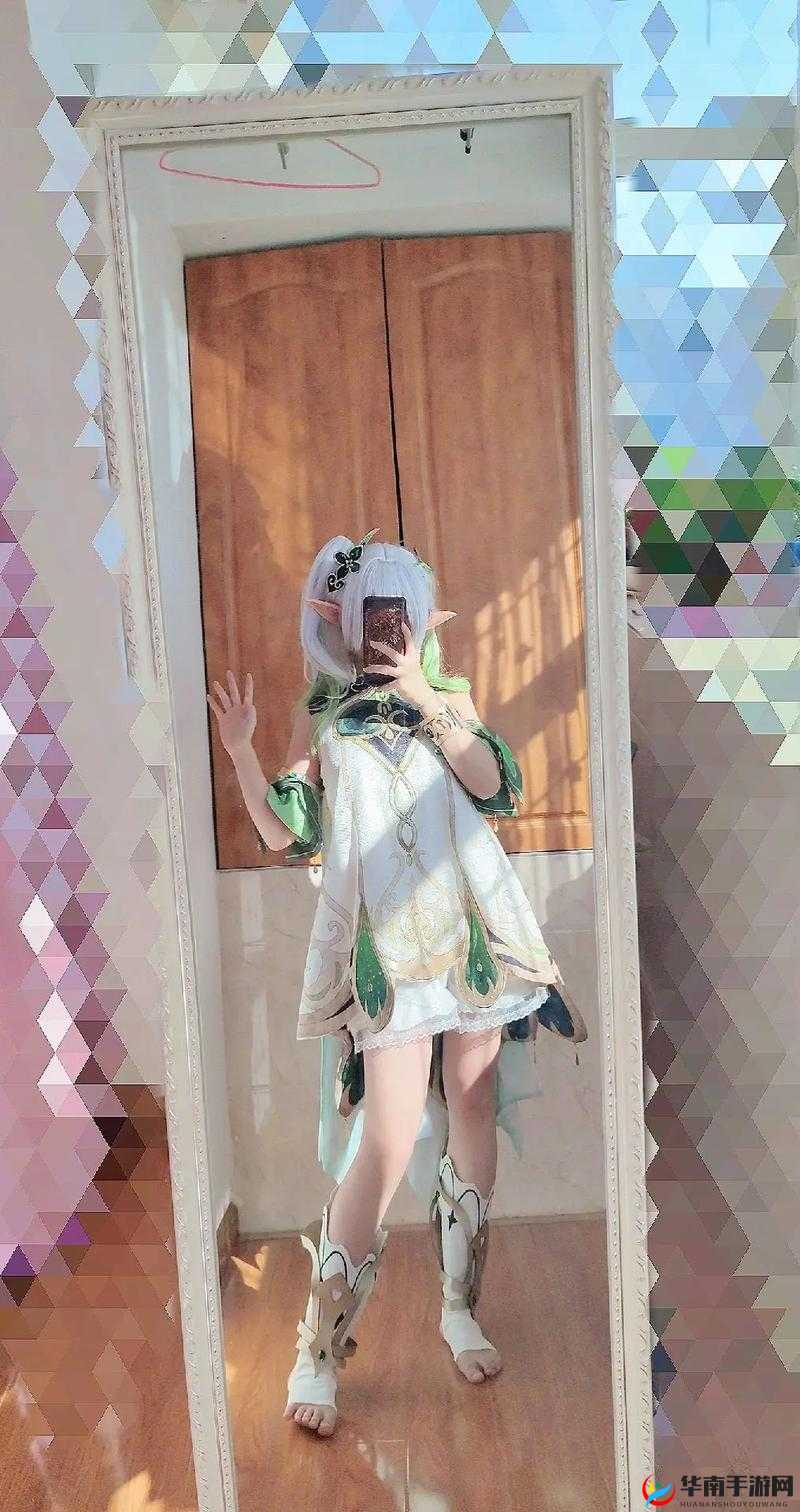 纳西妲开襟开叉裙鞋子多少钱？时尚必备，尽显优雅气质