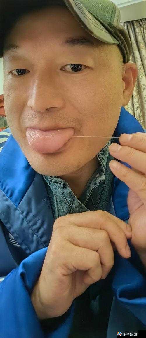 40 岁男人舌头很厉害:其拥有令人惊叹的语言能力