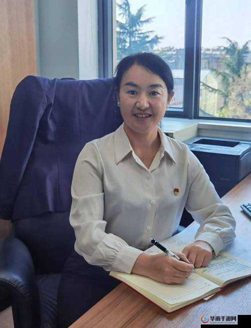 女员工的付出中彰显坚韧与奉献精神