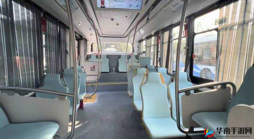 公交车内有多高 C：关于公交车内部高度的详细探讨