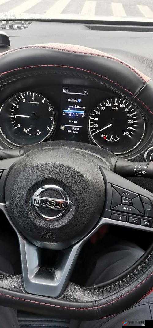 日产精品 1 卡 2 卡：让你的驾驶体验更舒适更安全