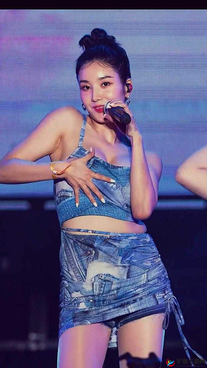 亚洲天后 X 姓女 RAPPER 舞台魅力征服全场