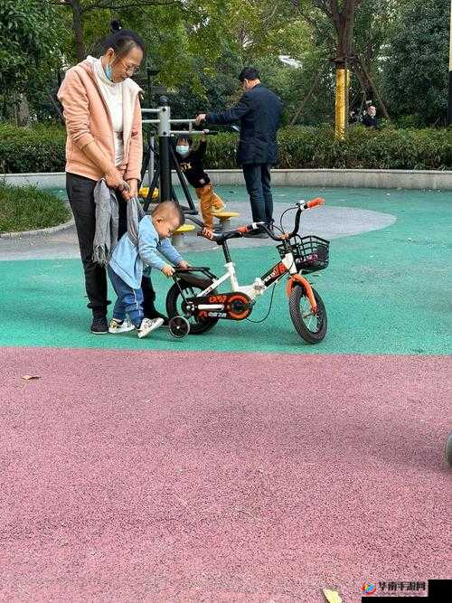 穿着电动玩具去上班：这样的行为到底合不合适