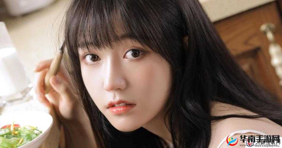 老中医用嘴排阴毒这是真的吗：深度探究背后真相