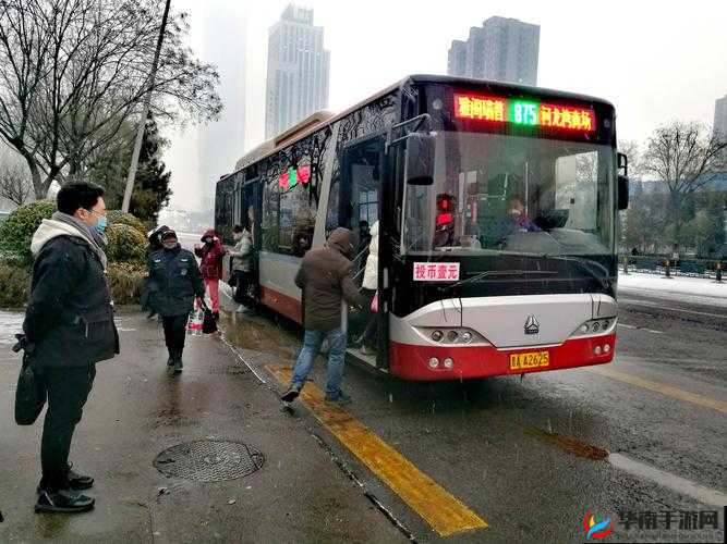 在公交车上意外弄出高 C 月的奇妙经历