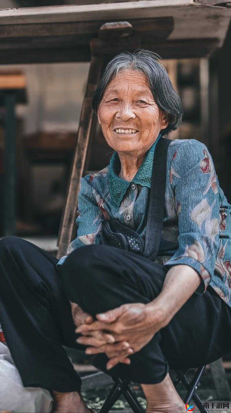 老妇女 BBBWBBB 去市场买菜的有趣经历