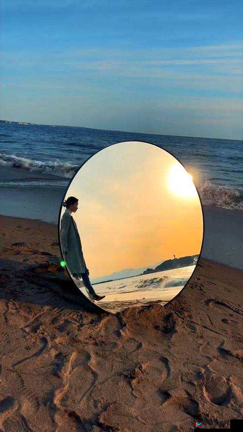 抬头看镜子里的接合 处镜子里的世界究竟有何不同