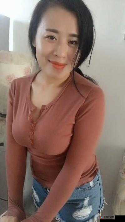 精品淑女少妇 AV 久久免费：尽享私密时刻