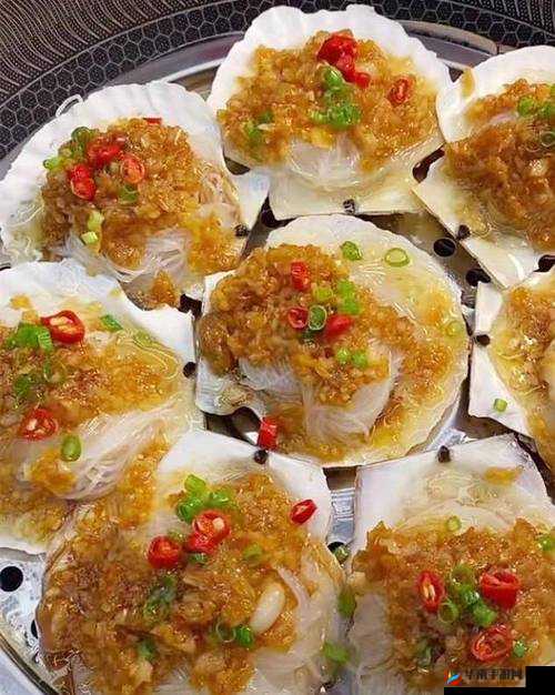 打开扇贝即可享用美味火腿肠啦