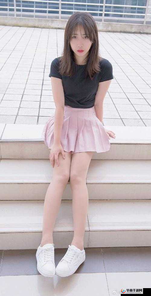 校花的丝袜[完]：一段充满青春与魅力的校园故事