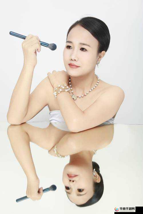 国模小贝:她的美丽与魅力或:国模小贝:时尚界的璀璨之星