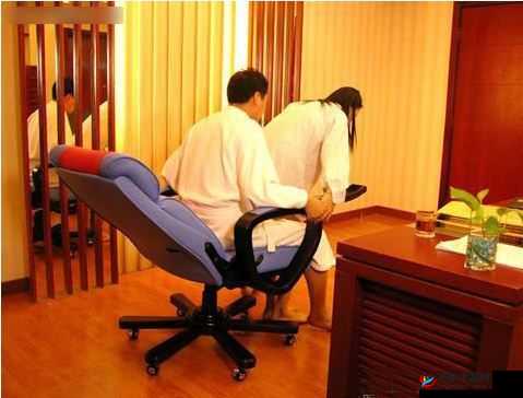 久久亚洲爱爱：一场跨越时空的情感之旅