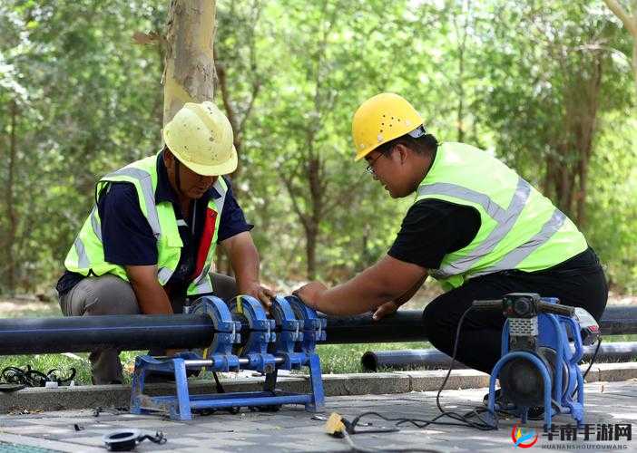 维修工人绝境中的坚韧与拼搏