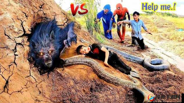 少年失足掉进蛇洞遭蛇改造变身怪物