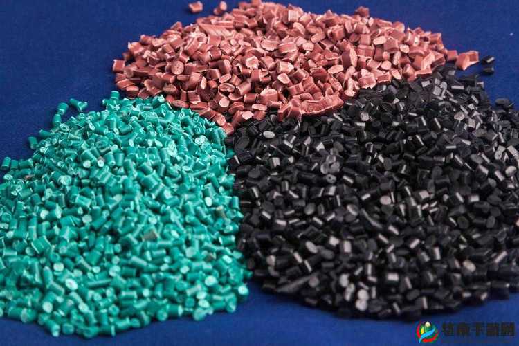 色母 TPU 和子色母 ABS 的区别：特性材质应用等方面的详细对比