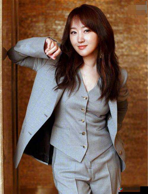 杨玉莹 2000 三级：揭秘玉女背后的三级往事