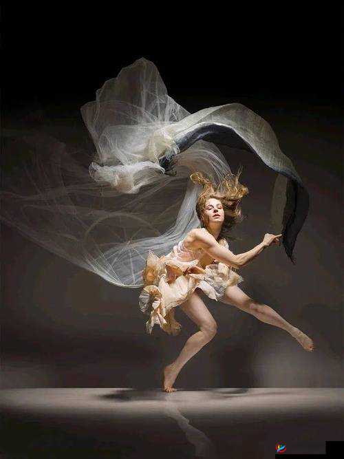 探索完整且具有艺术美感的性福人体艺术