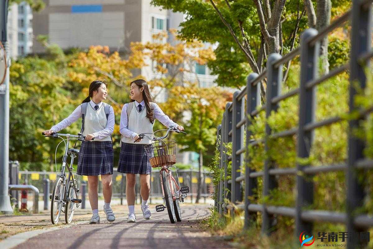 亚洲校园春色：浪漫与活力的交织