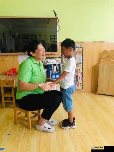 老少搭配激情做爰，别样情感演绎别样故事