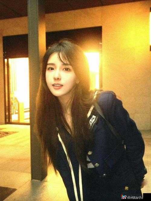 国外国内远程推茬直播女自拍私拍引幺：窥探隐私还是满足需求？