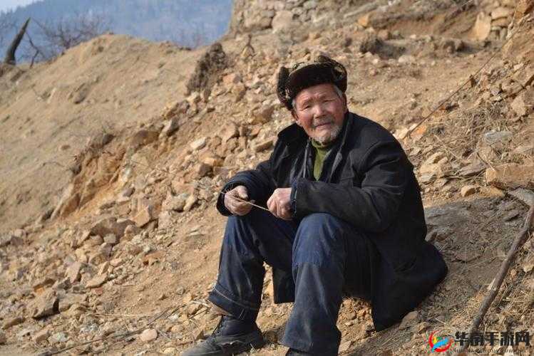 69HDⅩXX 农村老头户外：别样乡村生活的精彩呈现