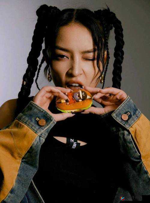 聚焦 top18 女rapper：才华与魅力的绽放