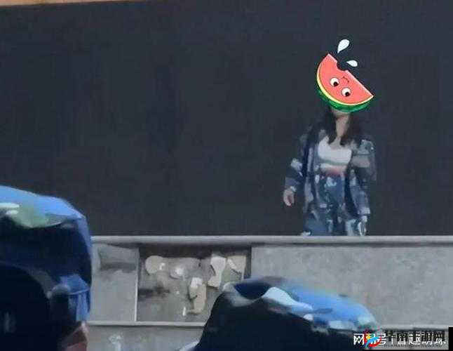 军训中那只可爱的大白兔蹦跶出来啦