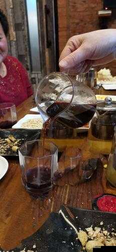 一次生日聚会中的意外：喝酒的我和妈妈