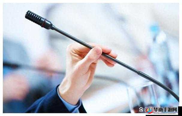 一个摸下面一个手引发的别样思考与探讨