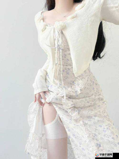 白丝露内：神秘优雅的独特存在令人心驰神往