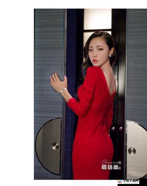 周妍希裸照曝光引发热议：究竟隐藏着怎样的故事