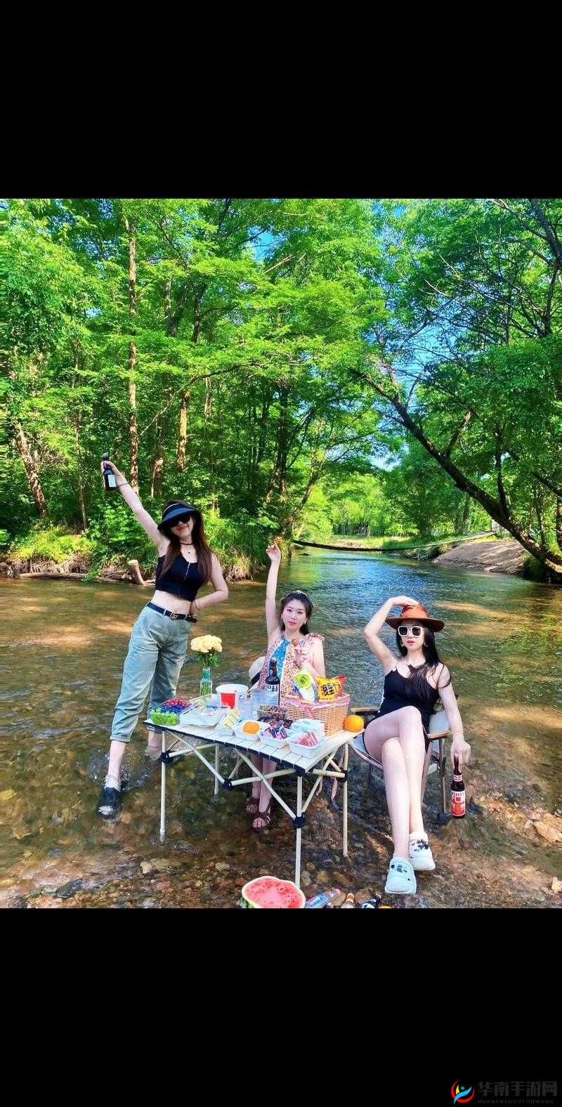 ：风流少妇户外勾搭打野战：禁忌诱惑的野外激情