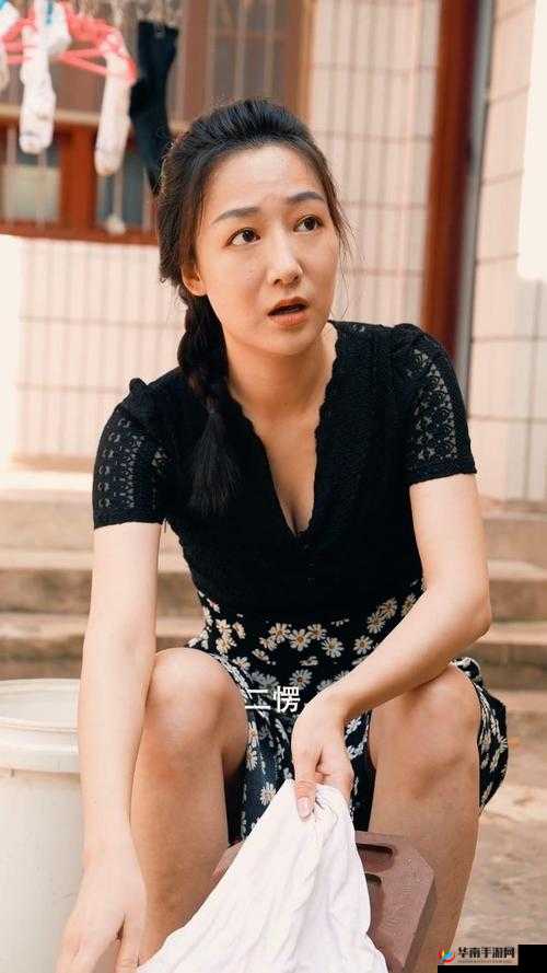 老师上课突然把跳 D 开到最大，学生们震惊了