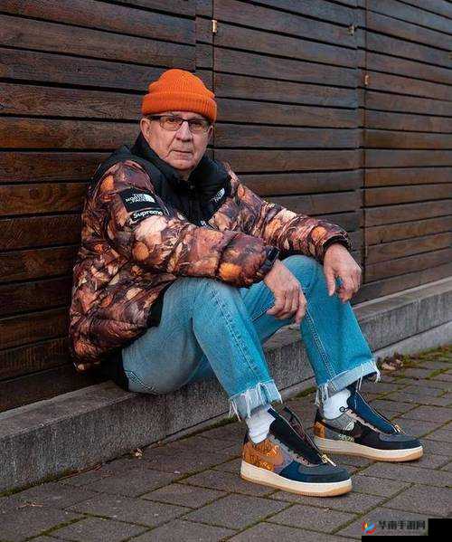 去看那个 ZOMBIE 老头 SUPREME 如何引领潮流：时尚界的不朽传奇