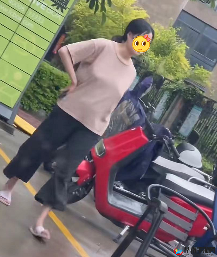 真空下楼取快递被 c 封禁：真空环境下的危险行为