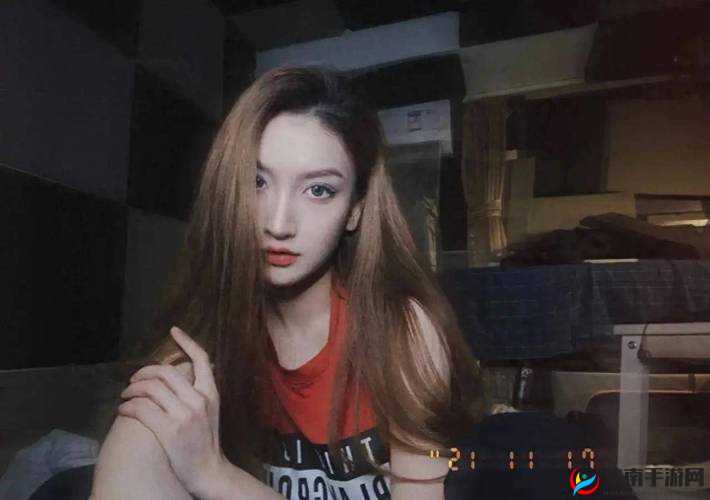 十八岁新疆女 RAPPER 的独特音乐之旅