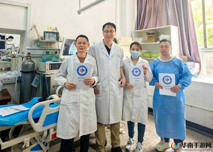 FRXXEE 中国 XXEE 医生：致力于医疗事业的杰出代表