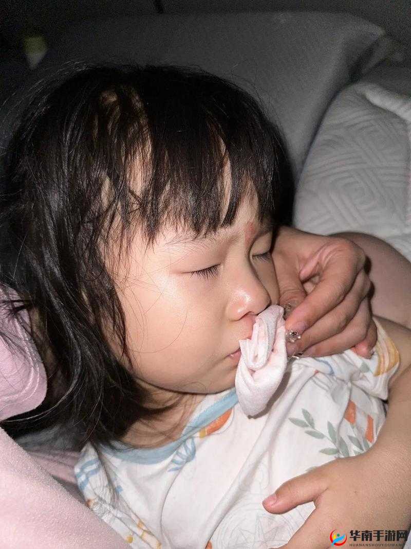 被抱起来撞到哭后的有效缓解方法及措施