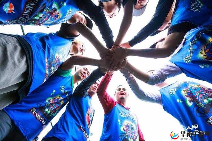 三个人的小团队：1v2 的精彩战斗