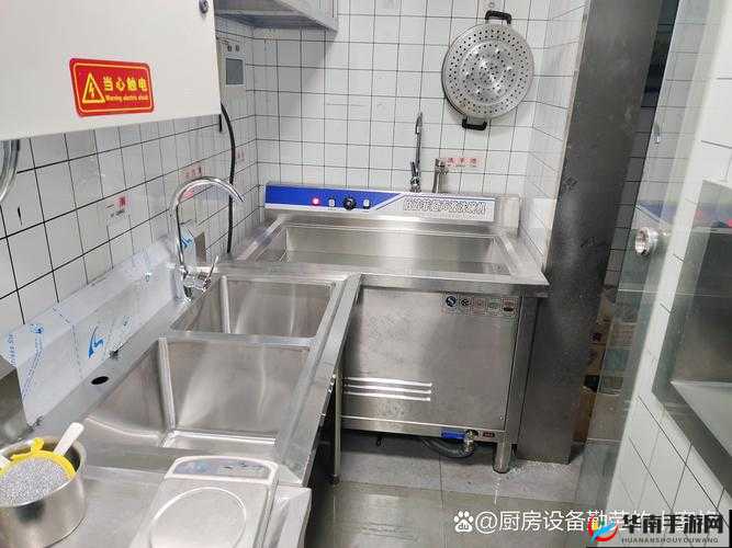 厨房为何总是需要刷碗：探讨背后原因及解决办法